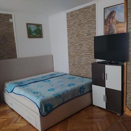 בודווה Apartment Nedovic מראה חיצוני תמונה